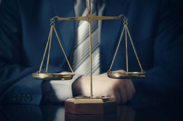 دفتر وکالت و مشاور حقوقی وکیل خواه